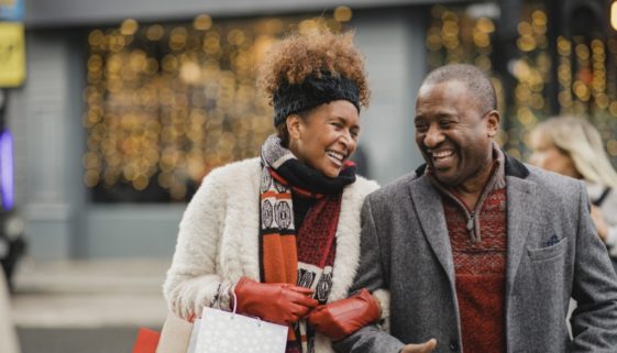 couple out shopping with no arthritis